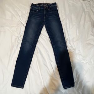 american eagle outfitters skinny jean.